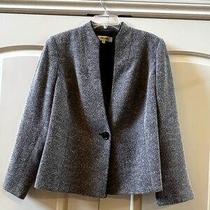Women’s Jones Studio Gray Tweed Blazer 
size 16 W